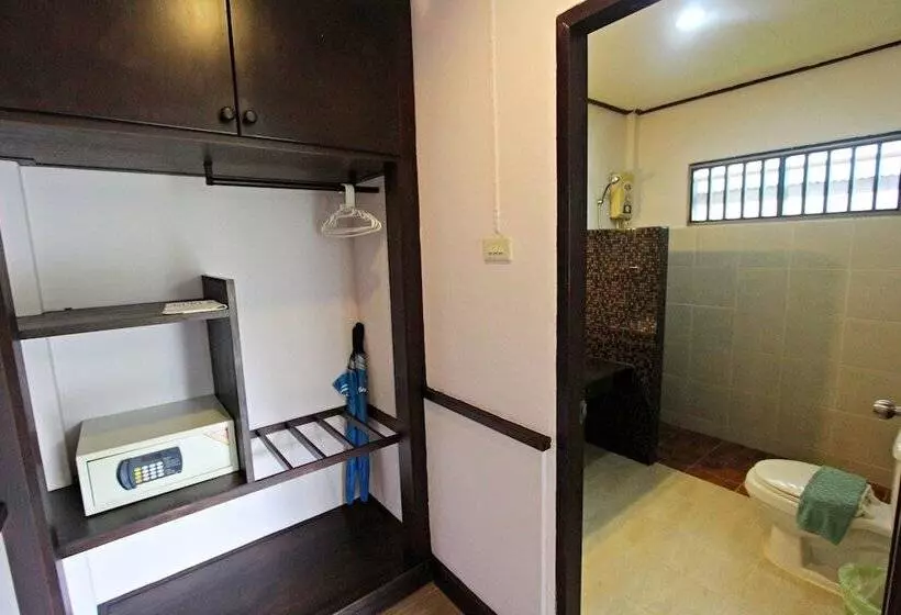 اتاق استاندارد با چشم‌انداز باغ, Southern Lanta Resort