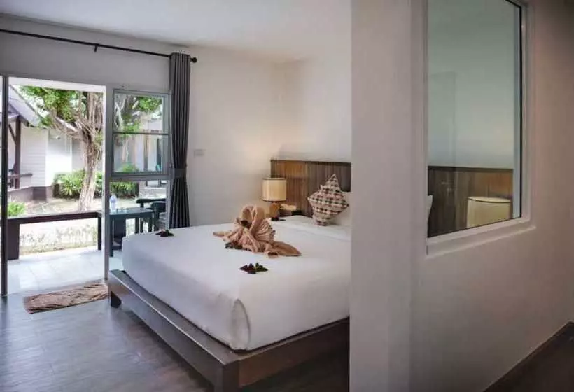 اتاق سوپریور با چشم‌انداز باغ, Southern Lanta Resort