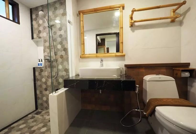 اتاق سوپریور با چشم‌انداز باغ, Southern Lanta Resort