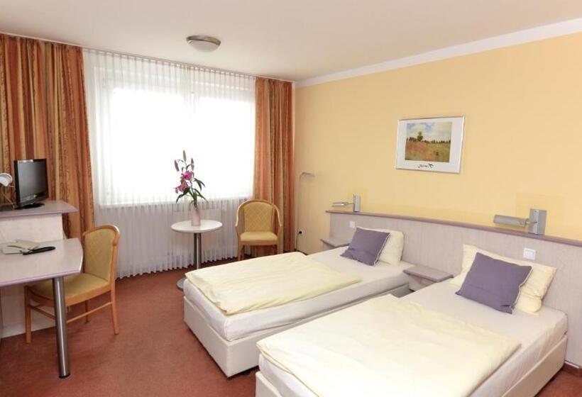 标准单人间, Panorama Inn