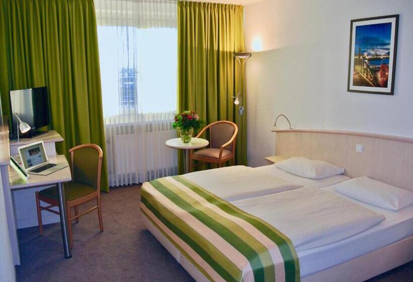 标准单人间, Panorama Inn