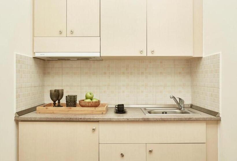 Апартаменты 1 Спальня, Loizos Stylish Residences