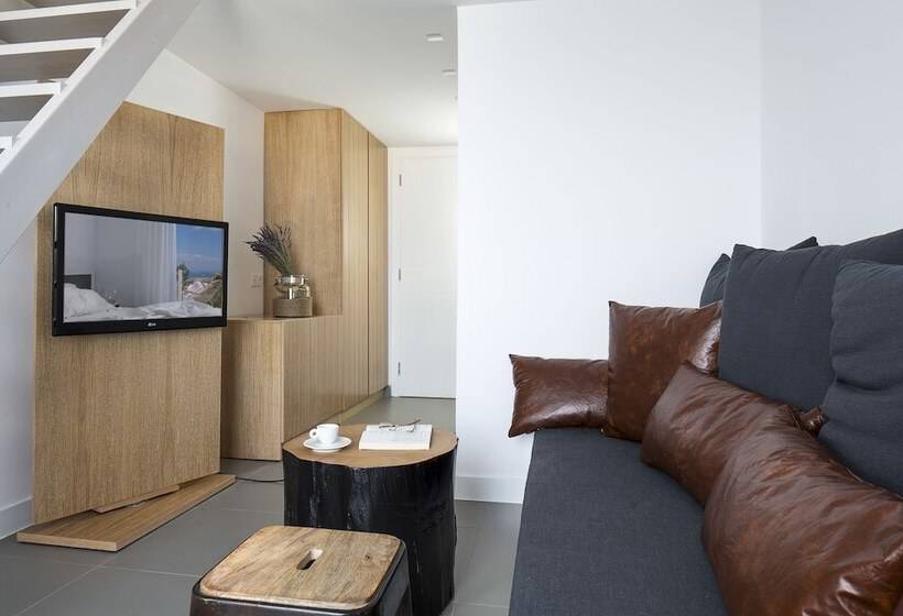 Номер Стандарт, Loizos Stylish Residences