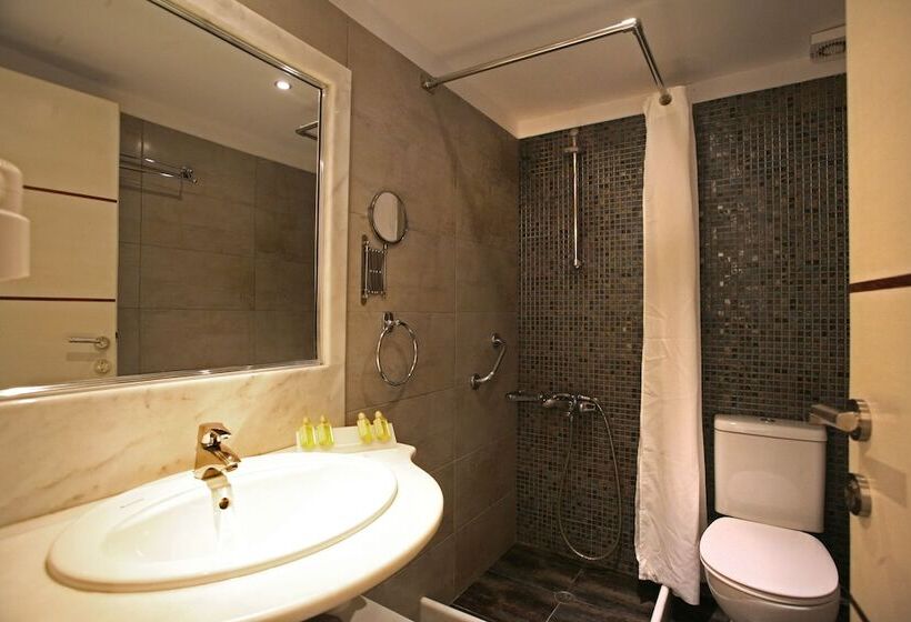 Апартаменты 1 Спальня, Loizos Stylish Residences