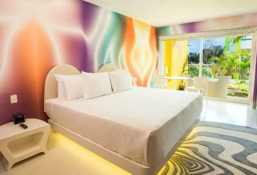 חדר סטנדרט נוף לגינה, Temptation Cancun Resort  All Inclusive  Adults Only