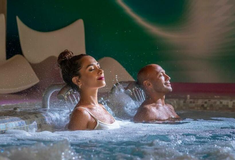 חדר סטנדרט נוף לגינה, Temptation Cancun Resort  All Inclusive  Adults Only