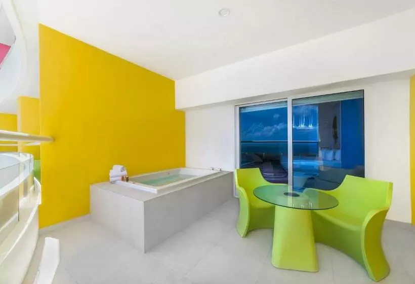 سوییت, Temptation Cancun Resort  All Inclusive  Adults Only