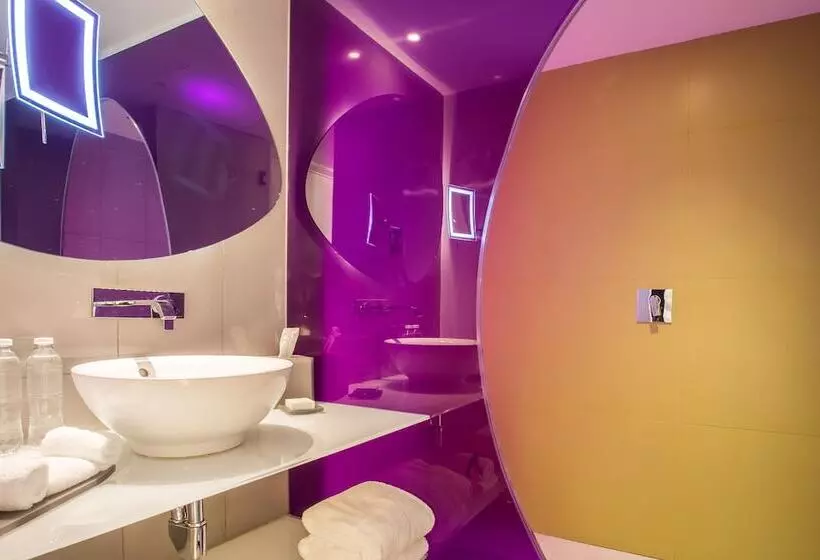 اتاق استاندارد با چشم‌انداز دریا, Temptation Cancun Resort  All Inclusive  Adults Only