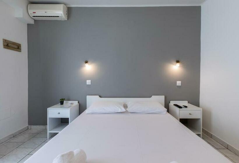 스탠다드 발코니 스튜디오, Melissanthi