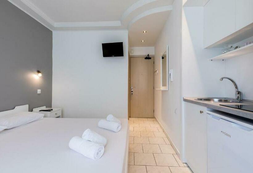 스탠다드 발코니 스튜디오, Melissanthi