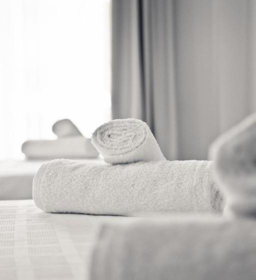 스탠다드 발코니 스튜디오, Melissanthi