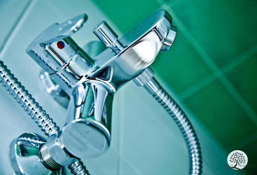 스탠다드 발코니 스튜디오, Melissanthi