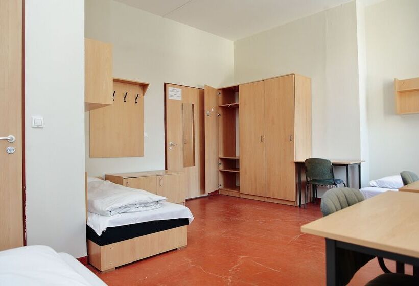 四人标准间, Pop Up Hostels  Downtown