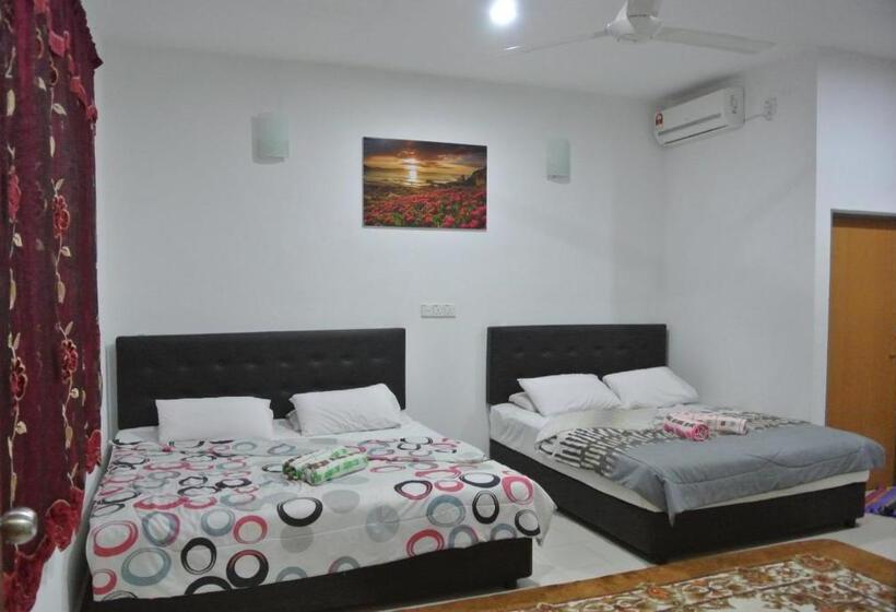 חדר משפחתי דלוקס, Wave Langkawi Inn