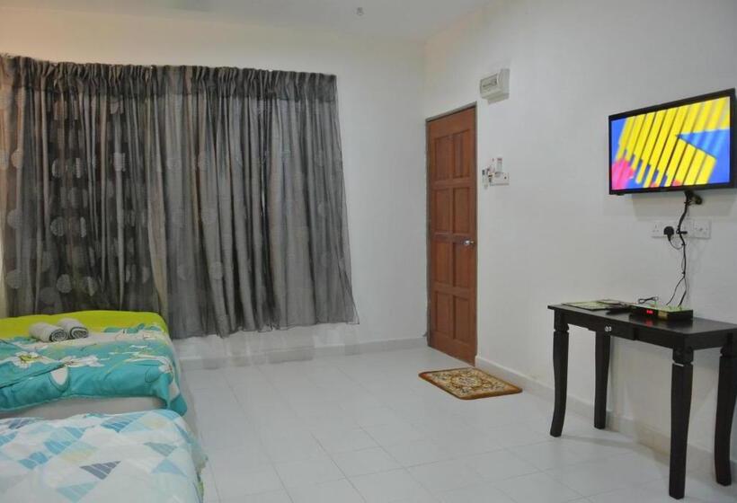 חדר משפחתי דלוקס, Wave Langkawi Inn