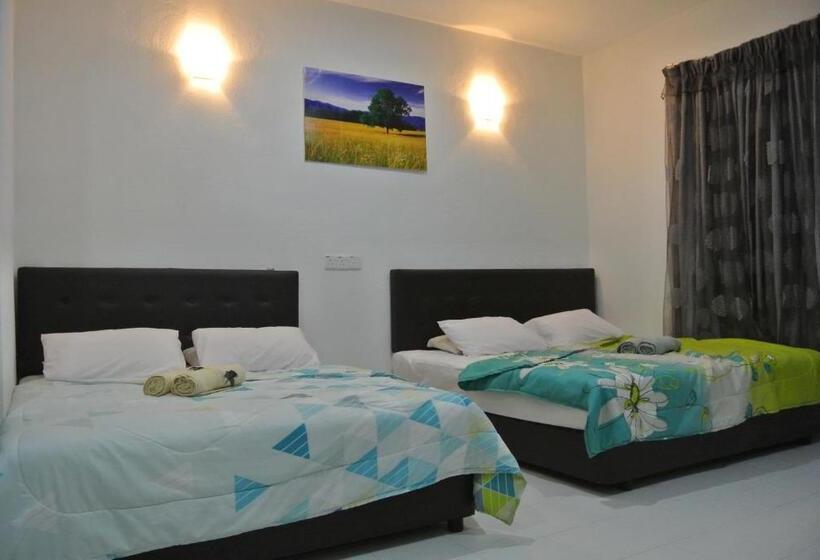 חדר משפחתי דלוקס, Wave Langkawi Inn