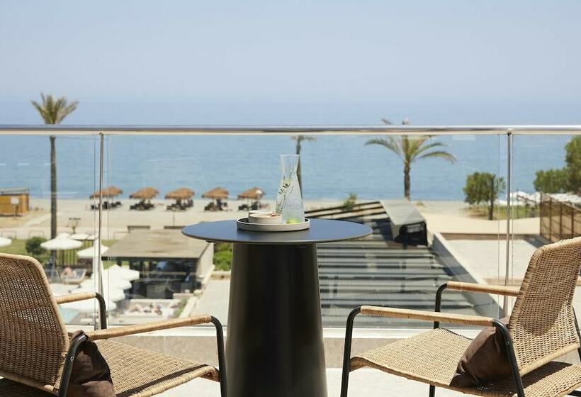 Люкс с Бассейном, Asterion Suites & Spa   Designed For Adults