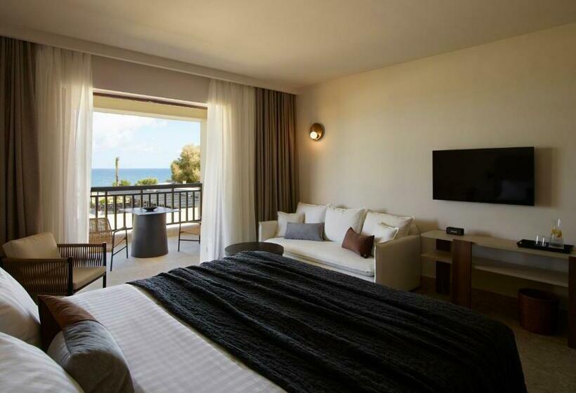 غرفة سوبيريور مطلّة علي البحر, Asterion Suites & Spa   Designed For Adults