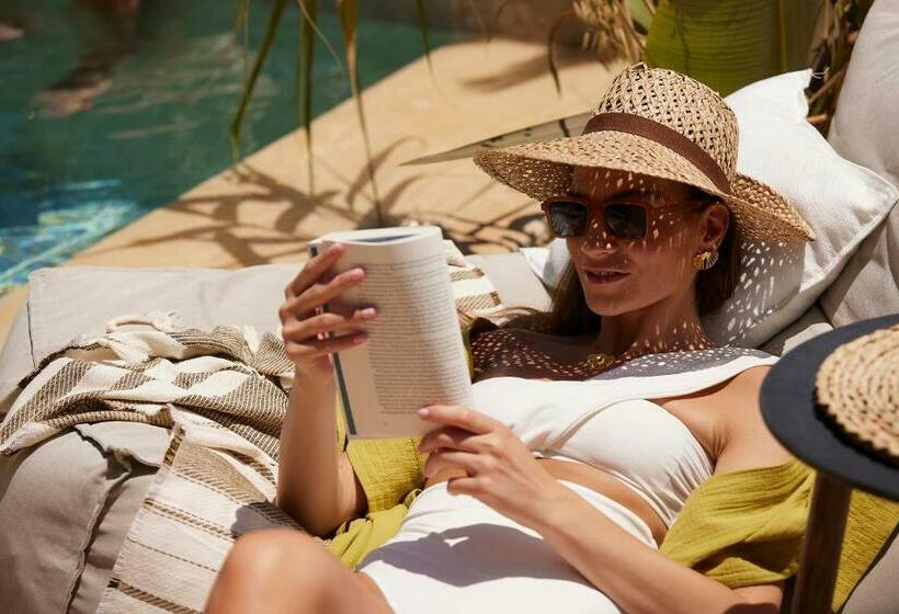 Люкс с Бассейном, Asterion Suites & Spa   Designed For Adults
