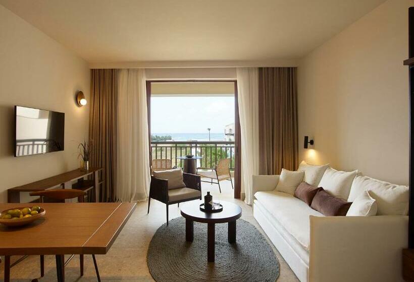 Номер Deluxe Вид на Море Боковой, Asterion Suites & Spa   Designed For Adults