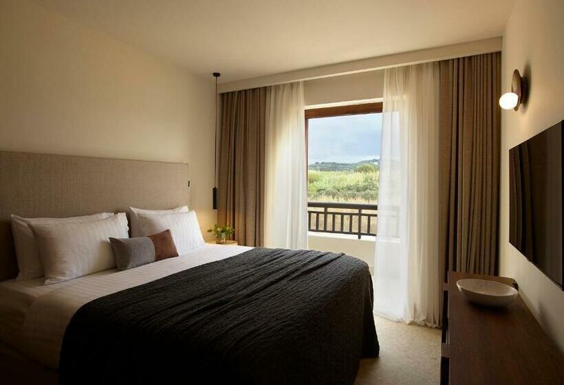 Номер Deluxe, Asterion Suites & Spa   Designed For Adults