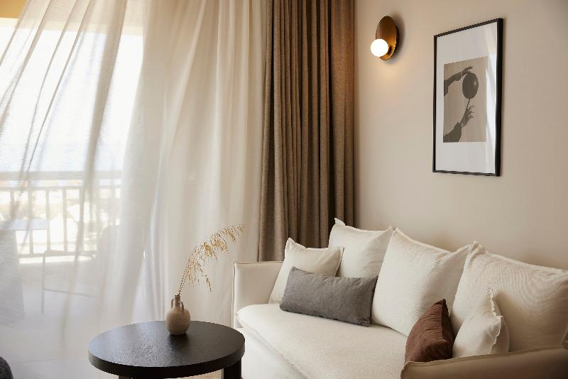 غرفة سوبيريور مطلّة علي البحر, Asterion Suites & Spa   Designed For Adults