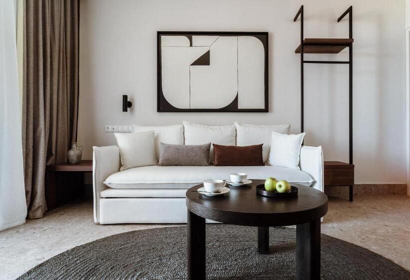Люкс Вид на Сад, Asterion Suites & Spa   Designed For Adults