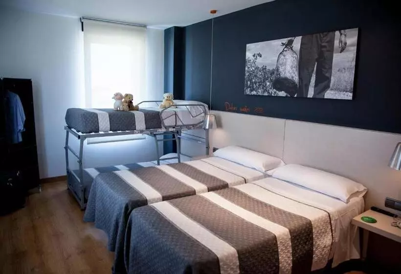 اتاق خانوادگی, Bed4u Tudela