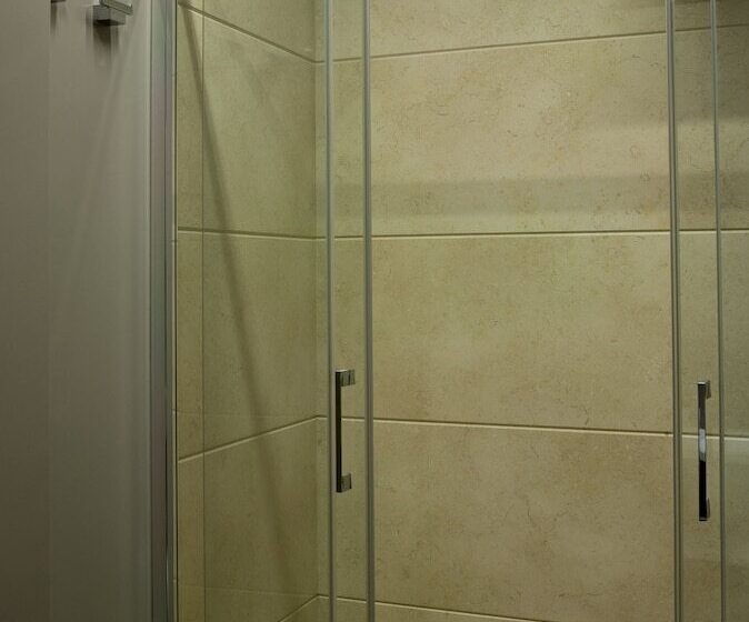 اتاق سوپریور, Eos