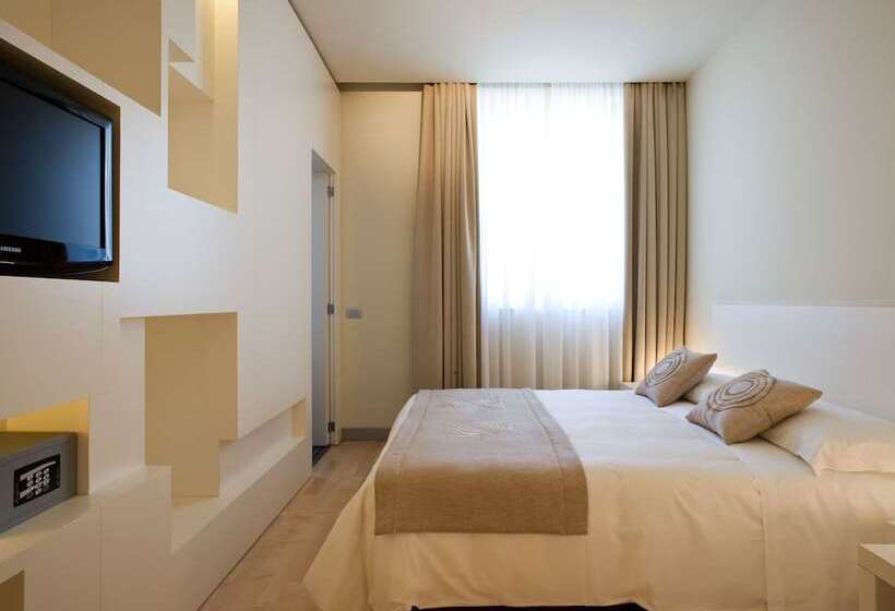 اتاق سوپریور, Eos