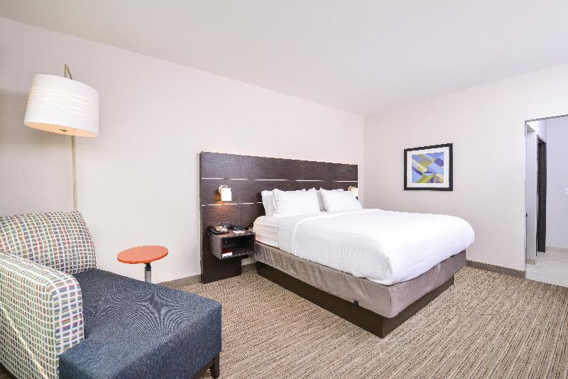 Standard Single Room, George Limerick