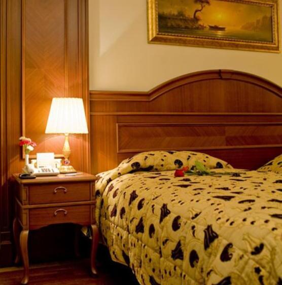 デラックススイート, Glk Premier Regency Suites & Spa