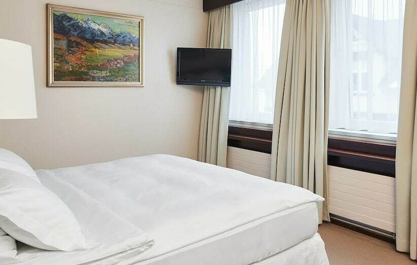 اتاق استاندارد, Holt The Art