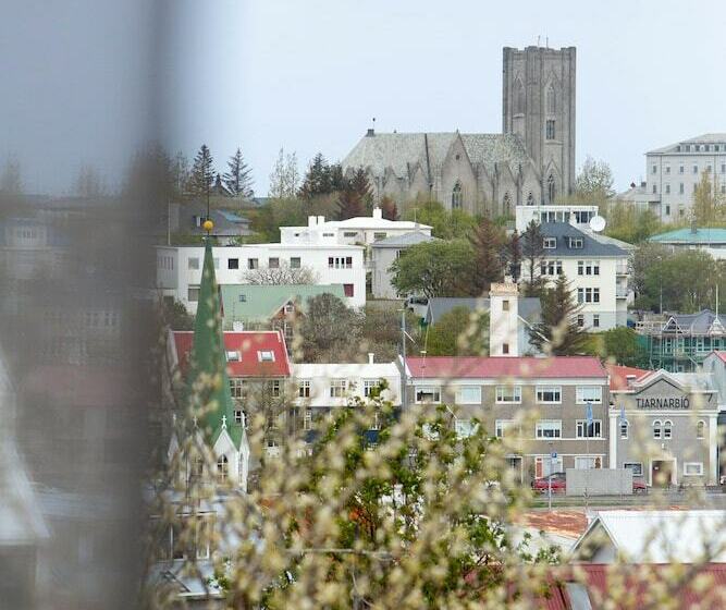 اتاق استاندارد, Holt The Art