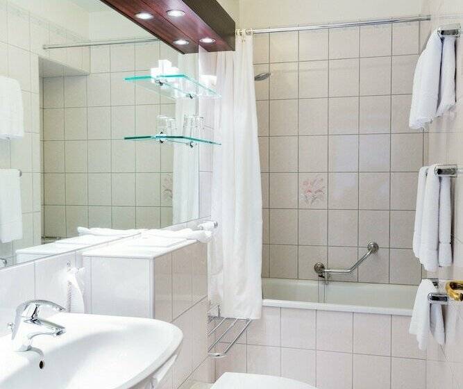 اتاق استاندارد, Holt The Art