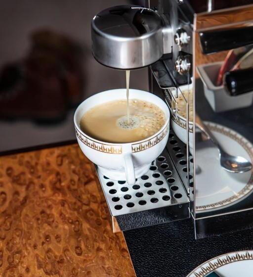 اتاق استاندارد, Holt The Art