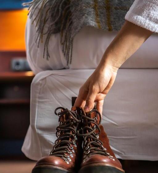 اتاق استاندارد, Holt The Art