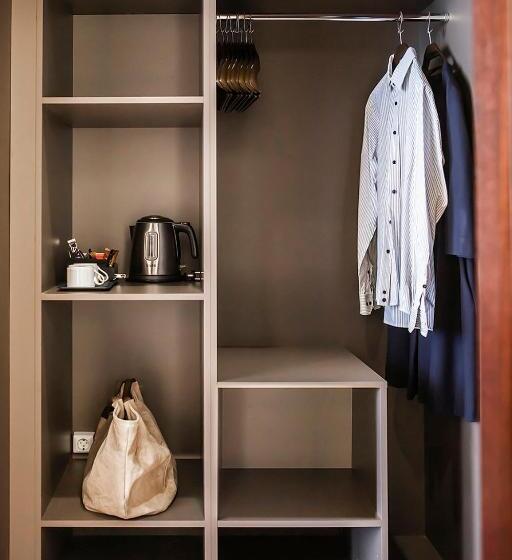 اتاق استاندارد, Holt The Art