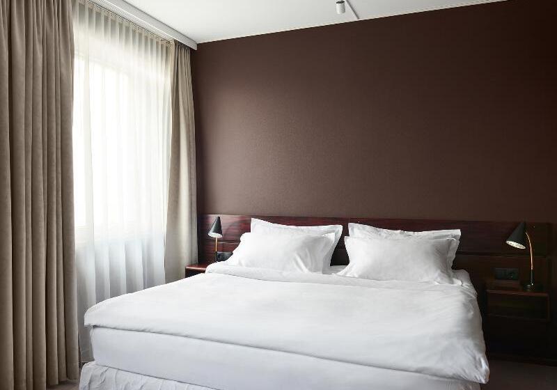 اتاق استاندارد, Holt The Art