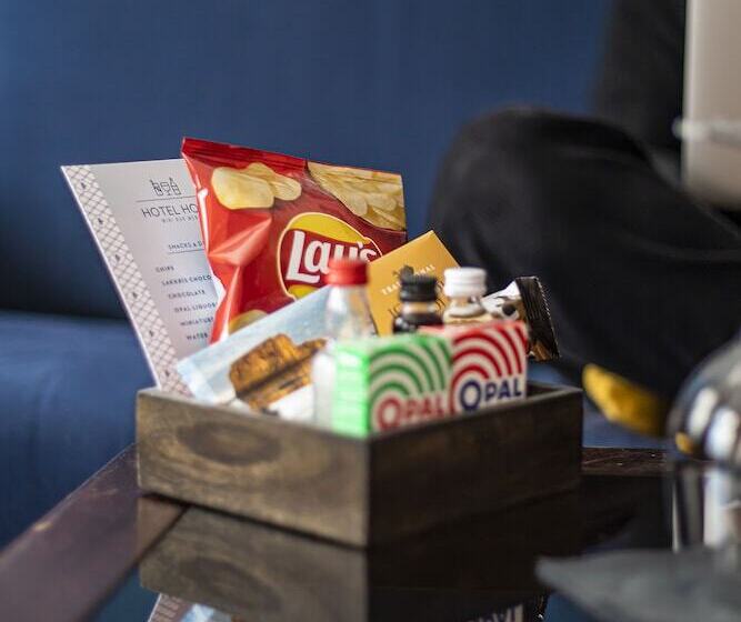 اتاق استاندارد یک تخته با بالکن, Holt The Art