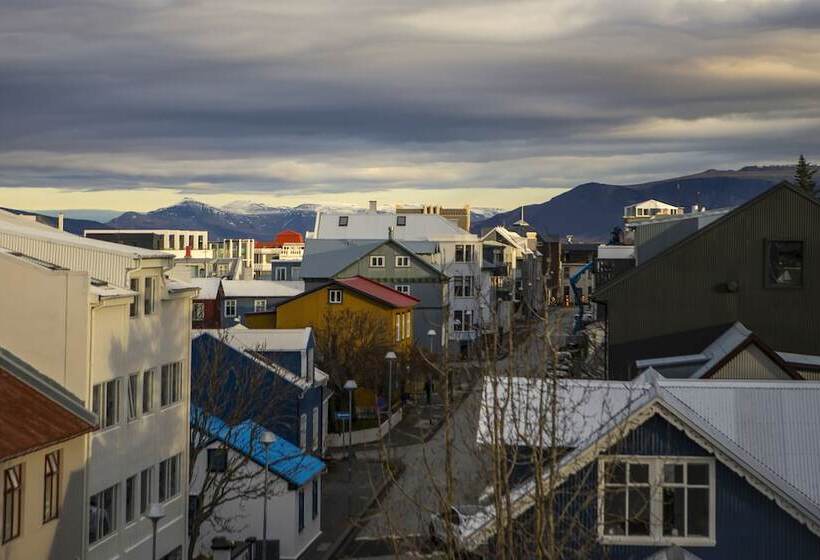 اتاق استاندارد یک تخته با بالکن, Holt The Art