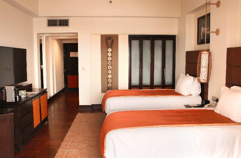 اتاق کلاب, Intercontinental Hanoi Westlake, An Ihg
