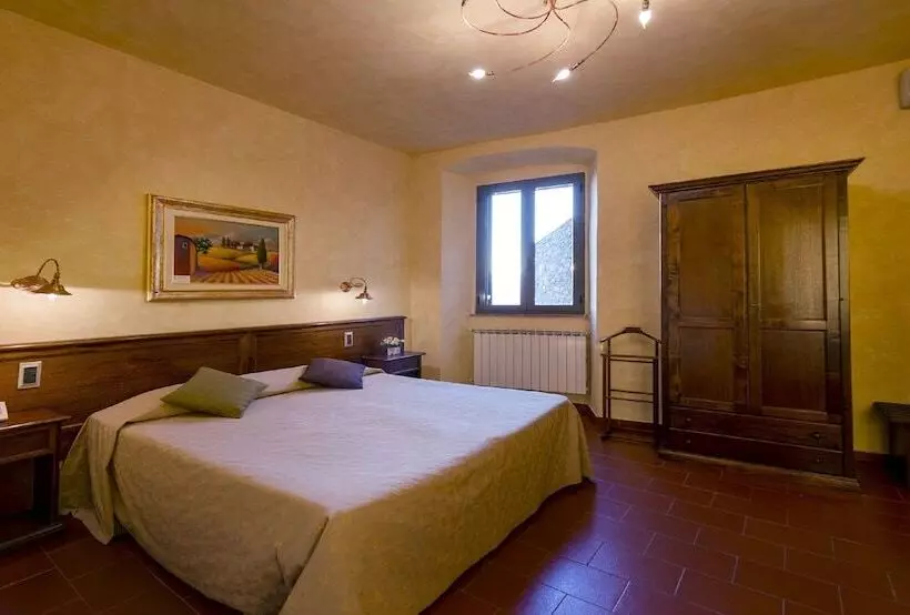 اتاق سوپریور با چشم‌انداز, Italia Cortona