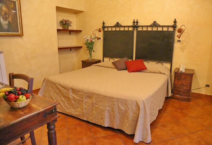 スタンダードトリプルルーム, Italia Cortona