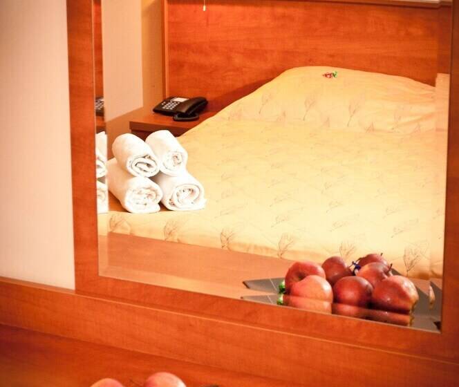 スタンダードシングルルーム, Perla