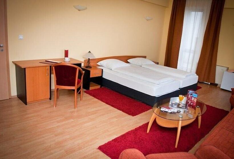 スタンダードルーム, Perla