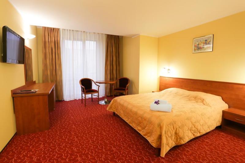 スタンダードシングルルーム, Perla