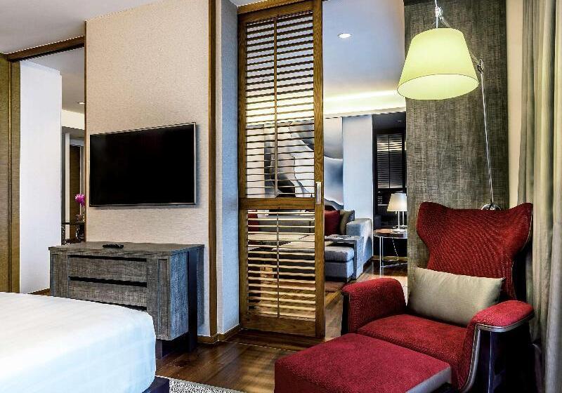 Executive Suite King Bed, Pullman Bangkok King Power