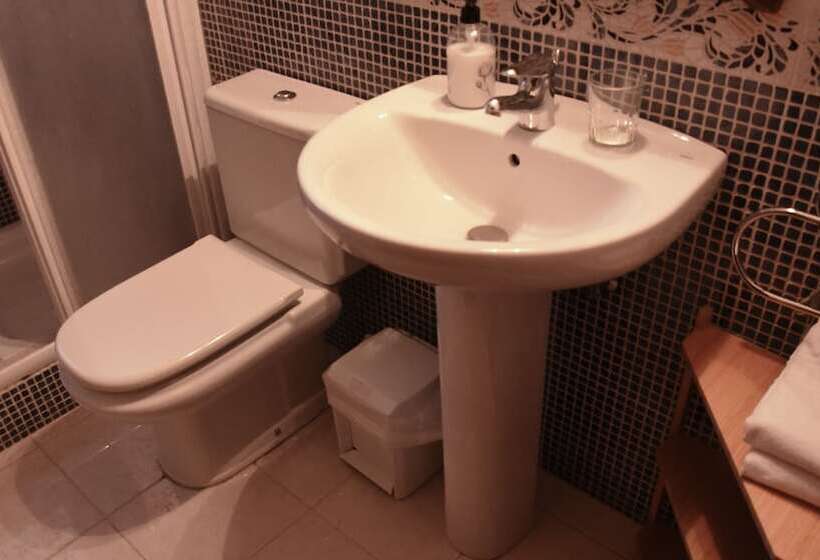 Номер Стандарт, Saueth