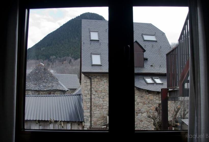 Номер Стандарт Индивидуальный, Saueth